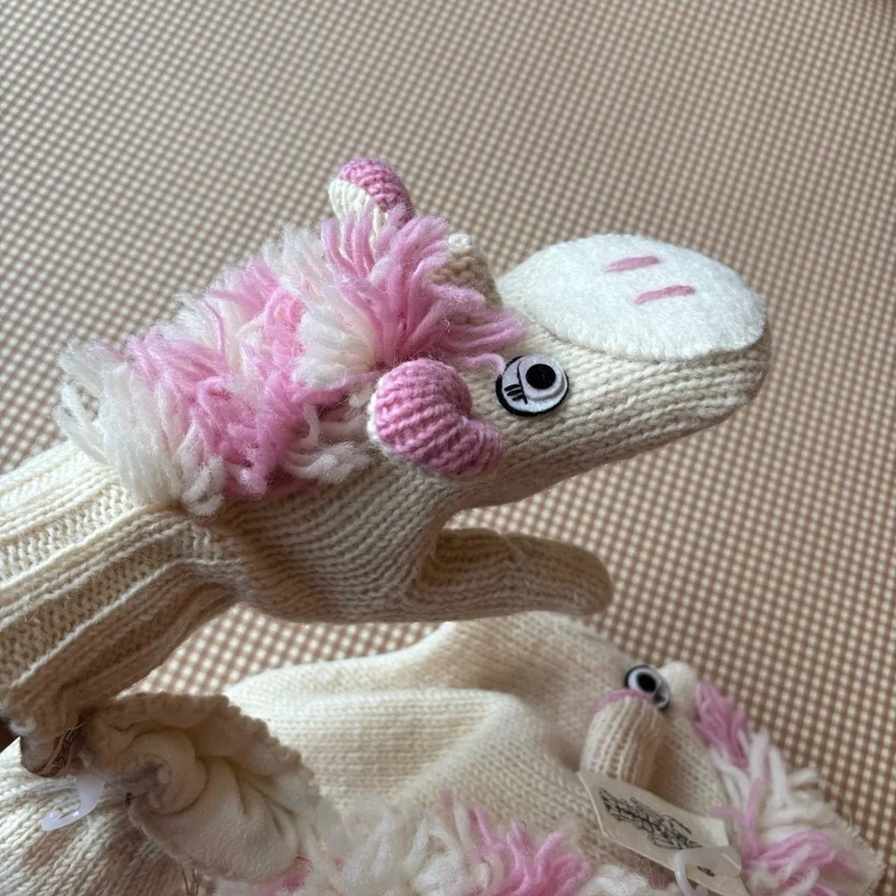 Nirvana Designs Unicorn Hat.Hand Knit + Mittens. wool. Handmade.NEW.M/L youth‎